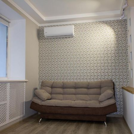Уютная Vip-Студия В Центре. Vinnytsia Exterior foto